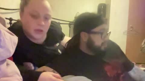 dumptrucksnfrontbutts online show from 04.15.26