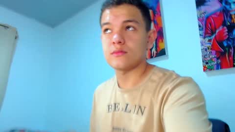 Snapshot of dunkan_kravitz chatting on 12.22.24 Dunkan Kravitz online show from 12.22.24