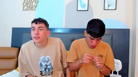 Snapshot of duolust chatting on 03.25.26 Thomas and Noah online show from 03.25.26