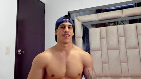 Snapshot of duran_dhikol1 chatting on 12.19.24 duran_dhikol1 online show from 12.19.24