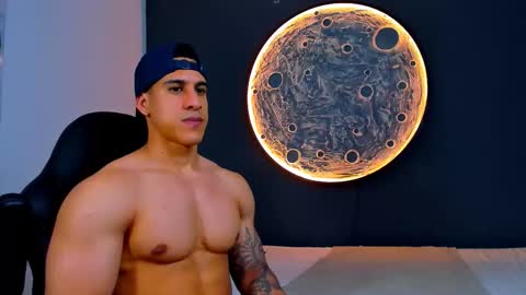 Snapshot of duran_dhikol1 chatting on 10.26.25 duran_dhikol1 online show from 10.26.25