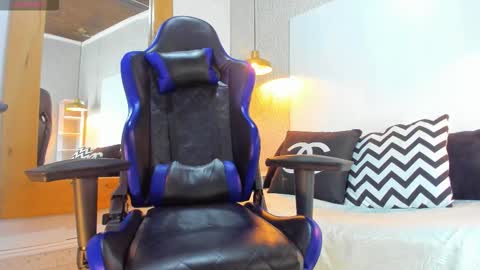 DUSAN  GREY online show from 03.03.26