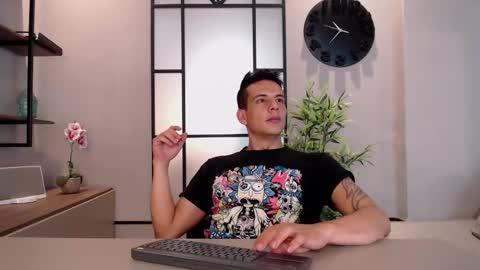 Dustin Sonne online show from 02.05.25