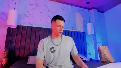 Dustin Sonne online show from 12.19.25