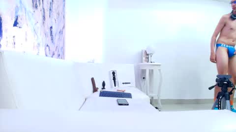 Dustin Dollin online show from 02.04.25