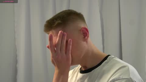 Dustyn online show from 01.11.25