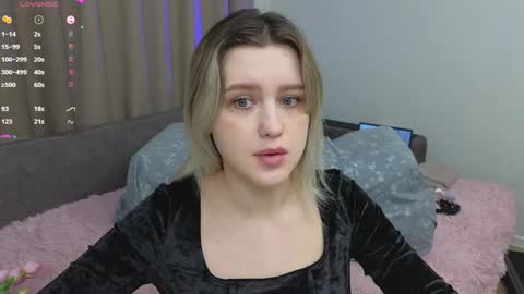 Snapshot of dusyastar chatting on 01.04.25 Dusya online show from 01.04.25