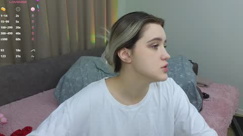 Snapshot of dusyastar chatting on 01.08.25 Dusya online show from 01.08.25