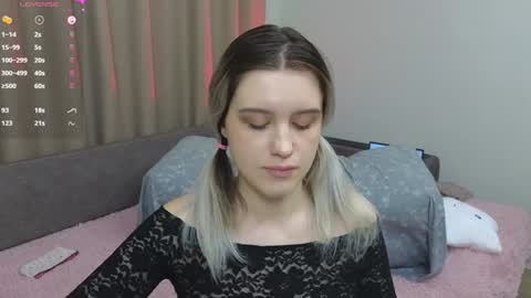 Snapshot of dusyastar chatting on 02.06.25 Dusya online show from 02.06.25