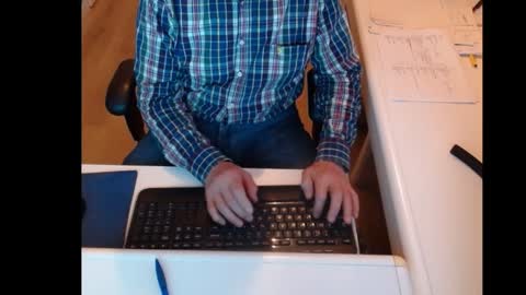 Snapshot of dutchpornking2 chatting on 01.31.25 dutchpornking2 online show from 01.31.25