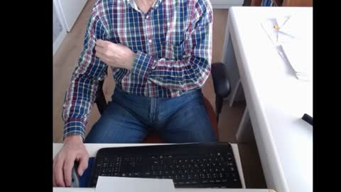 Snapshot of dutchpornking2 chatting on 02.03.25 dutchpornking2 online show from 02.03.25