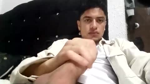 Snapshot of duvanarleyy chatting on 09.20.25 duvanarleyy online show from 09.20.25