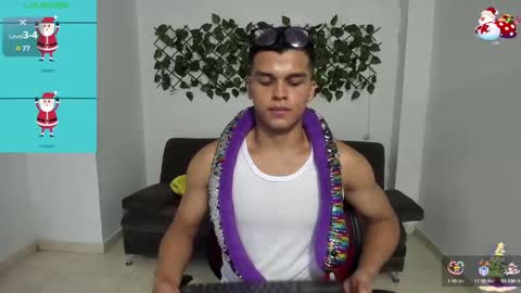 Snapshot of dwayne_brown chatting on 12.19.24 dwayne_brown online show from 12.19.24