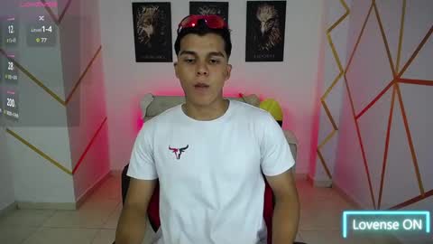 Snapshot of dwayne_brown chatting on 02.23.25 dwayne_brown online show from 02.23.25