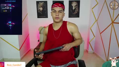 Snapshot of dwayne_brown chatting on 03.05.25 dwayne_brown online show from 03.05.25