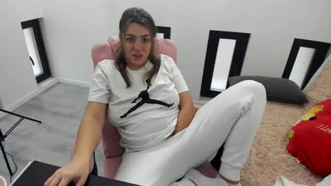 dayana online show from 02.15.26