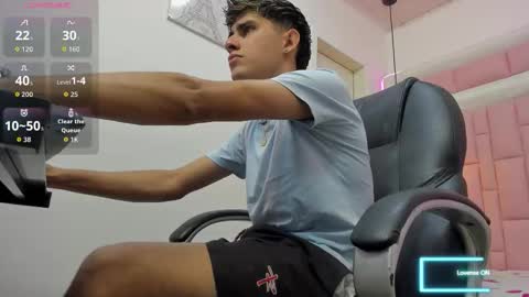 dyla_n18_ online show from 10.12.25