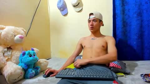 dylan_navas online show from 11.02.25