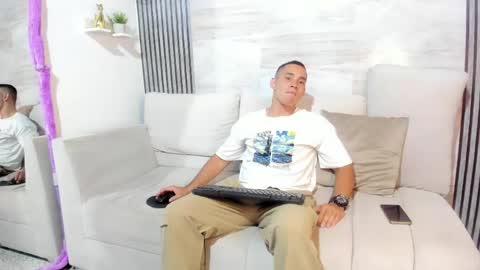 Snapshot of dylan_viper chatting on 05.28.26 dylan_viper online show from 05.28.26