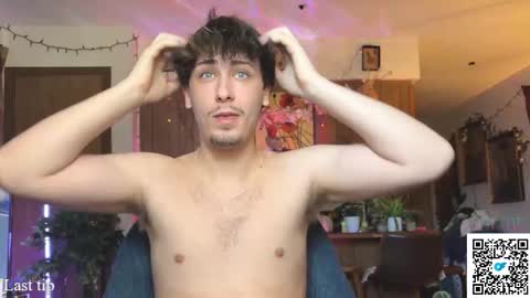 Dylan Daniel 7.8 online show from 11.02.25