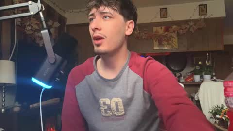 Dylan Daniel 7.8 online show from 12.01.25