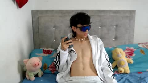 Snapshot of dylann_ross chatting on 04.15.26 dylann ross online show from 04.15.26