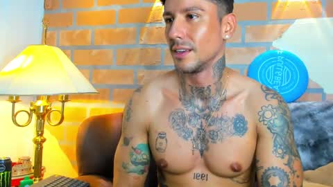 D Y L A N online show from 02.23.25