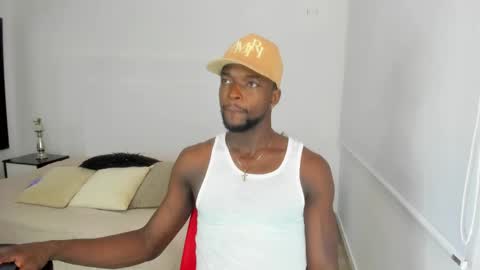 Snapshot of dylantaylor_1 chatting on 01.13.25 Dylan Taylor online show from 01.13.25