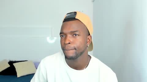 Snapshot of dylantaylor_1 chatting on 01.28.25 Dylan Taylor online show from 01.28.25