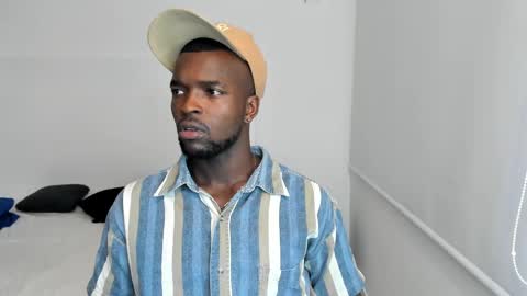 Snapshot of dylantaylor_1 chatting on 02.15.25 Dylan Taylor online show from 02.15.25