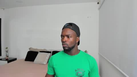 Snapshot of dylantaylor_1 chatting on 02.28.25 Dylan Taylor online show from 02.28.25