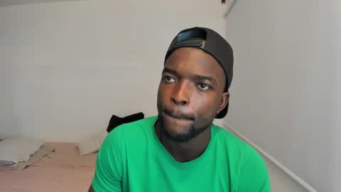 Snapshot of dylantaylor_1 chatting on 02.28.25 Dylan Taylor online show from 02.28.25