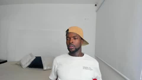 Snapshot of dylantaylor_1 chatting on 03.08.25 Dylan Taylor online show from 03.08.25