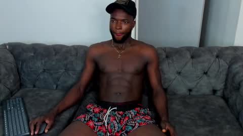 Snapshot of dylantaylor_1 chatting on 09.23.25 Dylan Taylor online show from 09.23.25