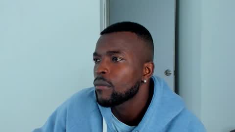 Snapshot of dylantaylor_1 chatting on 11.02.25 Dylan Taylor online show from 11.02.25