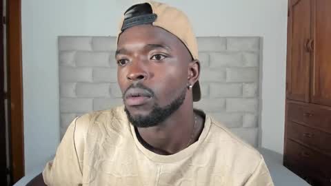 Snapshot of dylantaylor_1 chatting on 11.23.25 Dylan Taylor online show from 11.23.25