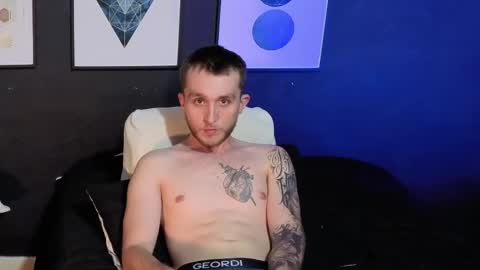 Snapshot of dylanwhite23 chatting on 04.07.26 ---DYLAN--- online show from 04.07.26