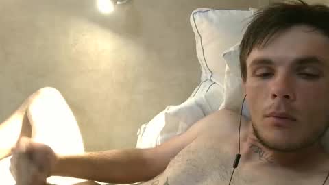 Snapshot of dylp400 chatting on 02.11.25 dylp400 online show from 02.11.25