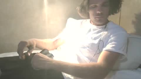 Snapshot of dylp400 chatting on 09.26.25 dylp400 online show from 09.26.25