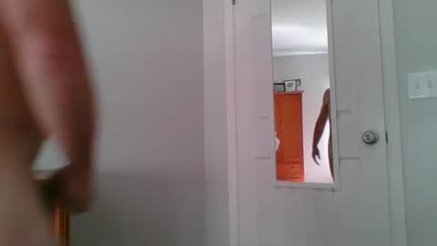 Snapshot of e3smith chatting on 09.21.25 e3smith online show from 09.21.25