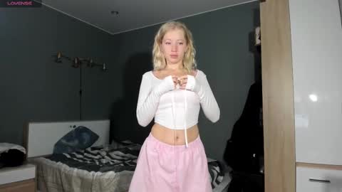 fansly - yourbestbaby online show from 03.12.25