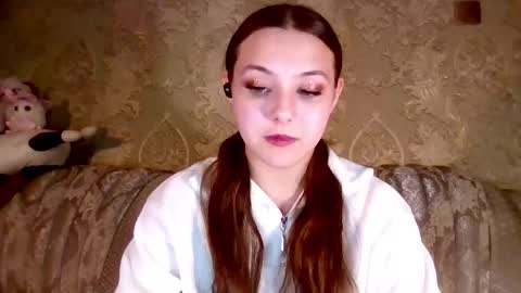 Yuni online show from 02.05.26