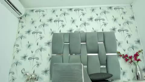 ebanolily online show from 02.18.26