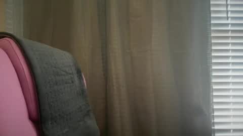 Snapshot of ebony8ivory chatting on 06.13.26 americnbarbie online show from 06.13.26