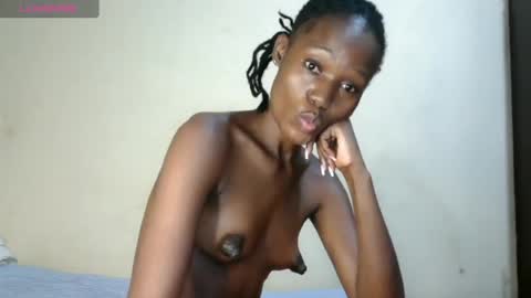 Snapshot of ebony_1774690 chatting on 04.30.26 Ebony online show from 04.30.26