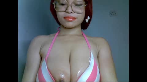 Snapshot of ebony_badgurl chatting on 04.06.26 Ebony badgurl online show from 04.06.26