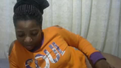 Snapshot of ebony_candy1998 chatting on 05.18.26 ebony_candy1998 online show from 05.18.26