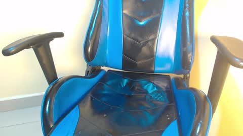 Snapshot of ebony_choco2 chatting on 03.04.25 ebony choco2 online show from 03.04.25