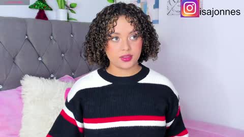 Snapshot of ebony_curly2 chatting on 12.31.24 isa online show from 12.31.24