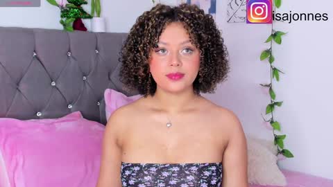 Snapshot of ebony_curly2 chatting on 01.05.25 isa online show from 01.05.25